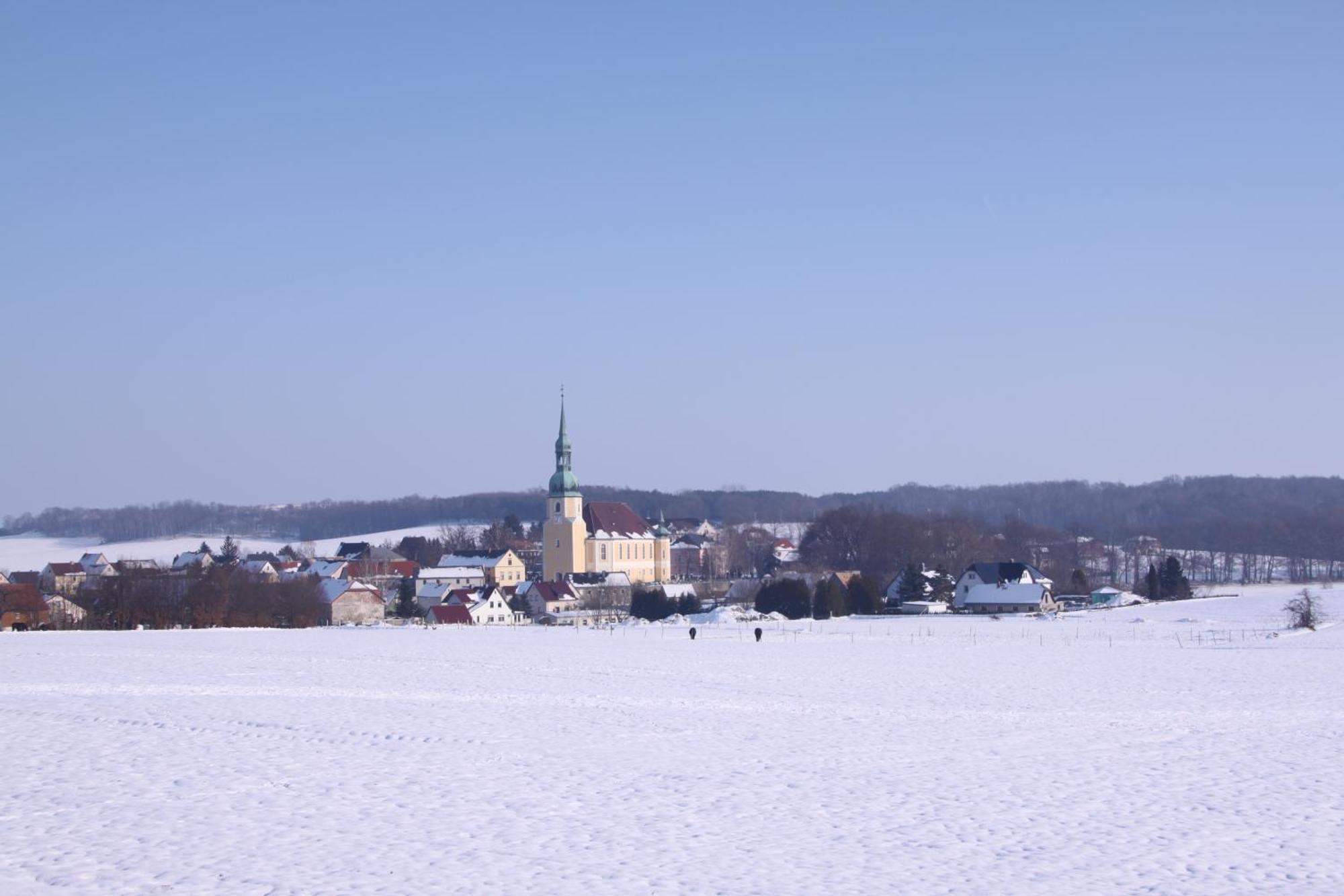 Ferienwohnungen Satkula Crostwitz Bagian luar foto